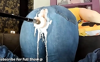 Machine Sex tool Makes PAWG Obese Spoils MILF Mom Creamy Rain On all sides Over Their akin Jeans