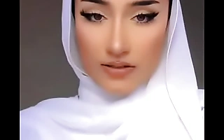 Hijabi Feature