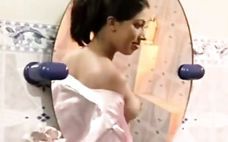 Sri Lankan Chip divide up Anusha Rajapaksha Hot Boobs Show In Topless Photoshoot