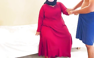 Fucking a Chubby Muslim mother-in-law wearing a red-hot burqa & Hijab (Part-2)