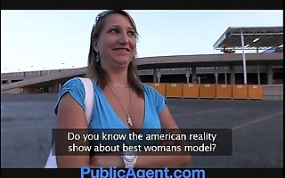 Publicagent does this babe really take on oneself this babe is a model?